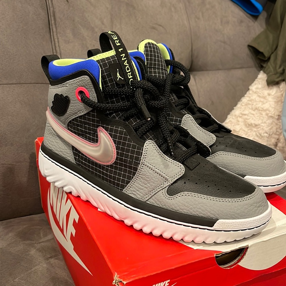 Jordan jump man sneakers